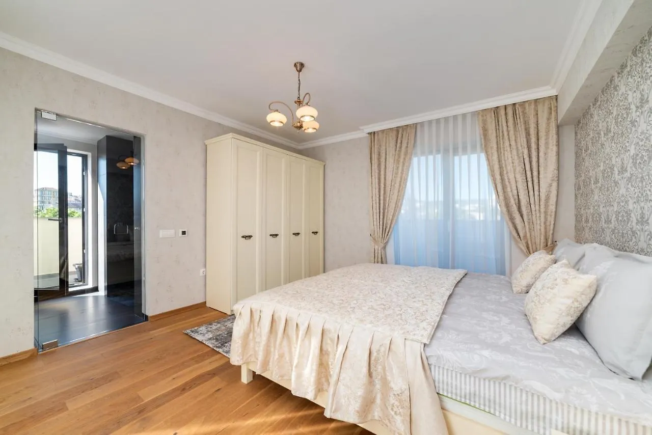 Varna Classic Apartments 0*,